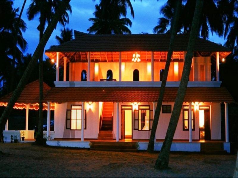 Pozhiyoram Ayurveda Beach Resort Alappuzha Экстерьер фото