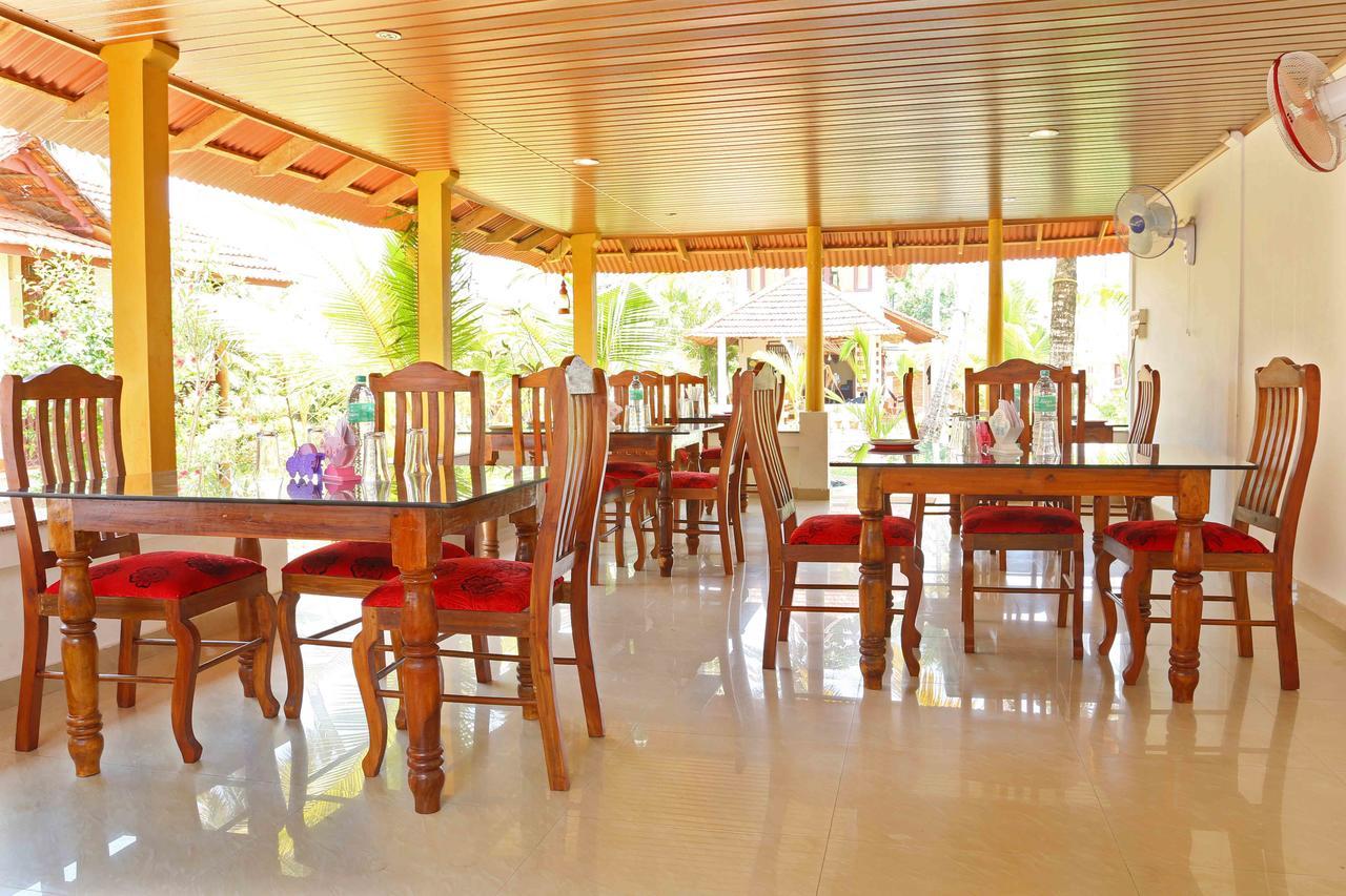 Pozhiyoram Ayurveda Beach Resort Alappuzha Экстерьер фото